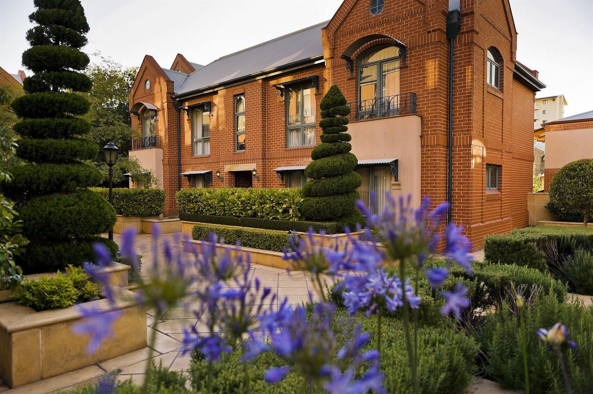 Majestic Old Lion Apartments North Adelaide Экстерьер фото